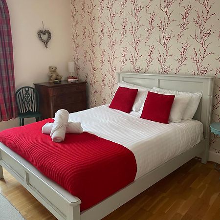 Pass The Keys Superbly Located Handsome Georgian Townhouse Shrewsbury Bagian luar foto