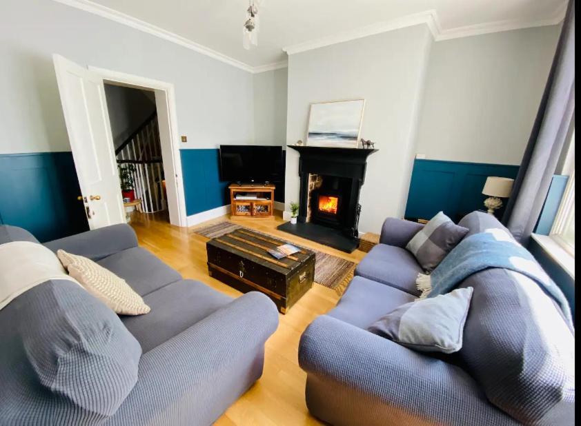 Pass The Keys Superbly Located Handsome Georgian Townhouse Shrewsbury Bagian luar foto